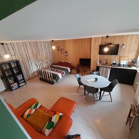 Studio Cosy de 2 à 4 personnes au cœur du Haut Doubs, entre les lacs, les montagnes et les vignobles Frasne Exterior foto