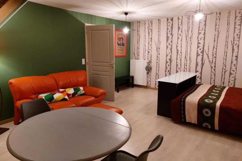 Studio Cosy de 2 à 4 personnes au cœur du Haut Doubs, entre les lacs, les montagnes et les vignobles Frasne Exterior foto